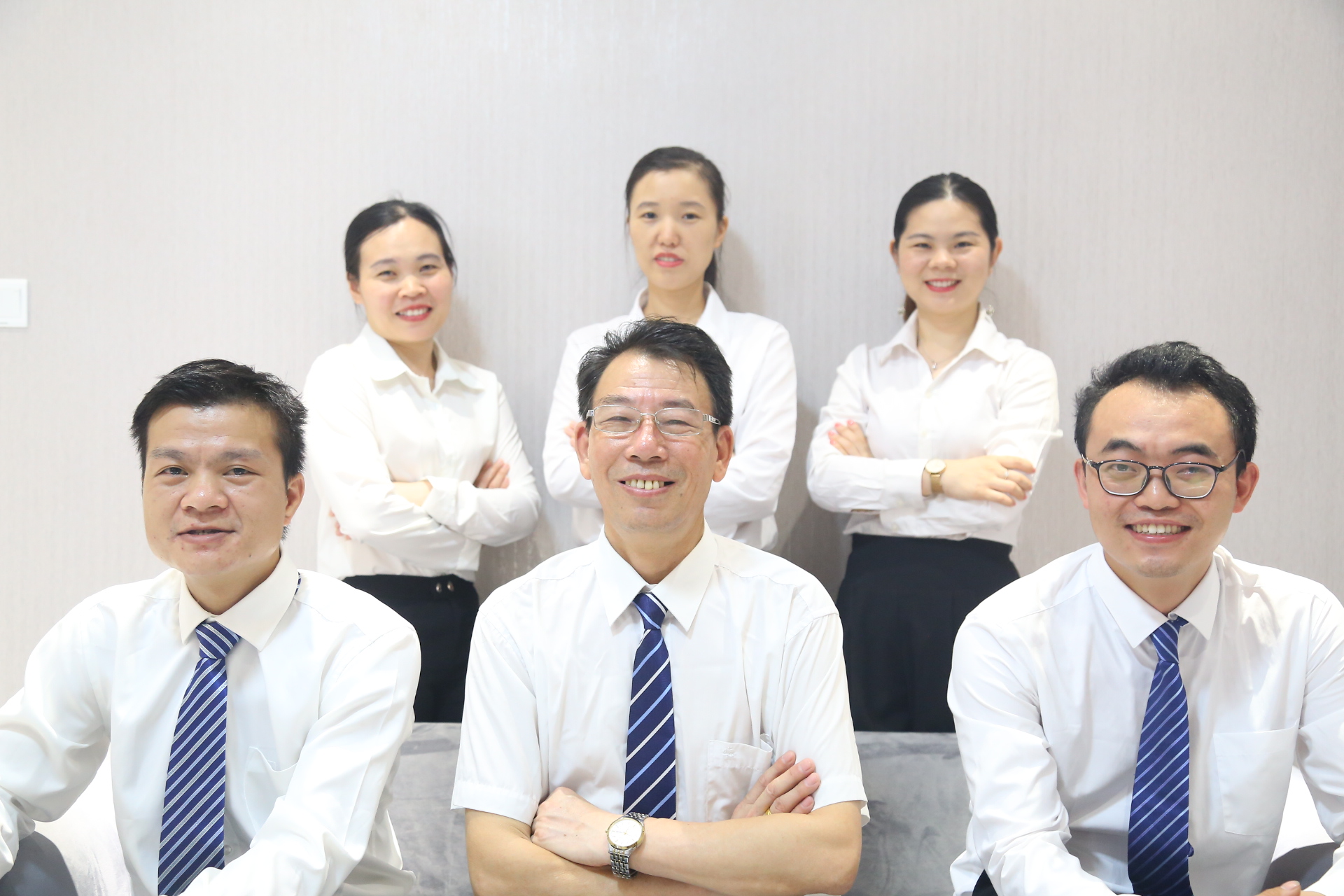 冠一廠家直銷大量香精香料塑料瓶