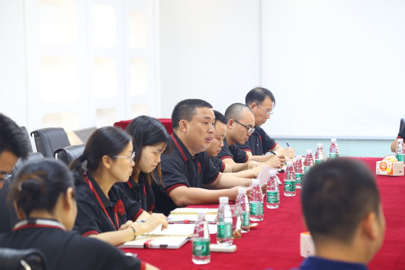 冠一每周周一的早會